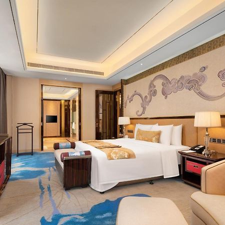 Wanda Vista Dongguan Hotel Донгуан Екстериор снимка