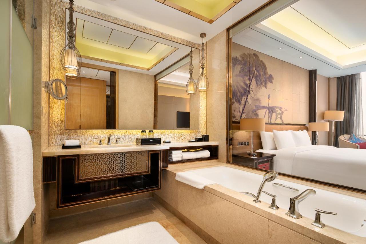 Wanda Vista Dongguan Hotel Донгуан Екстериор снимка