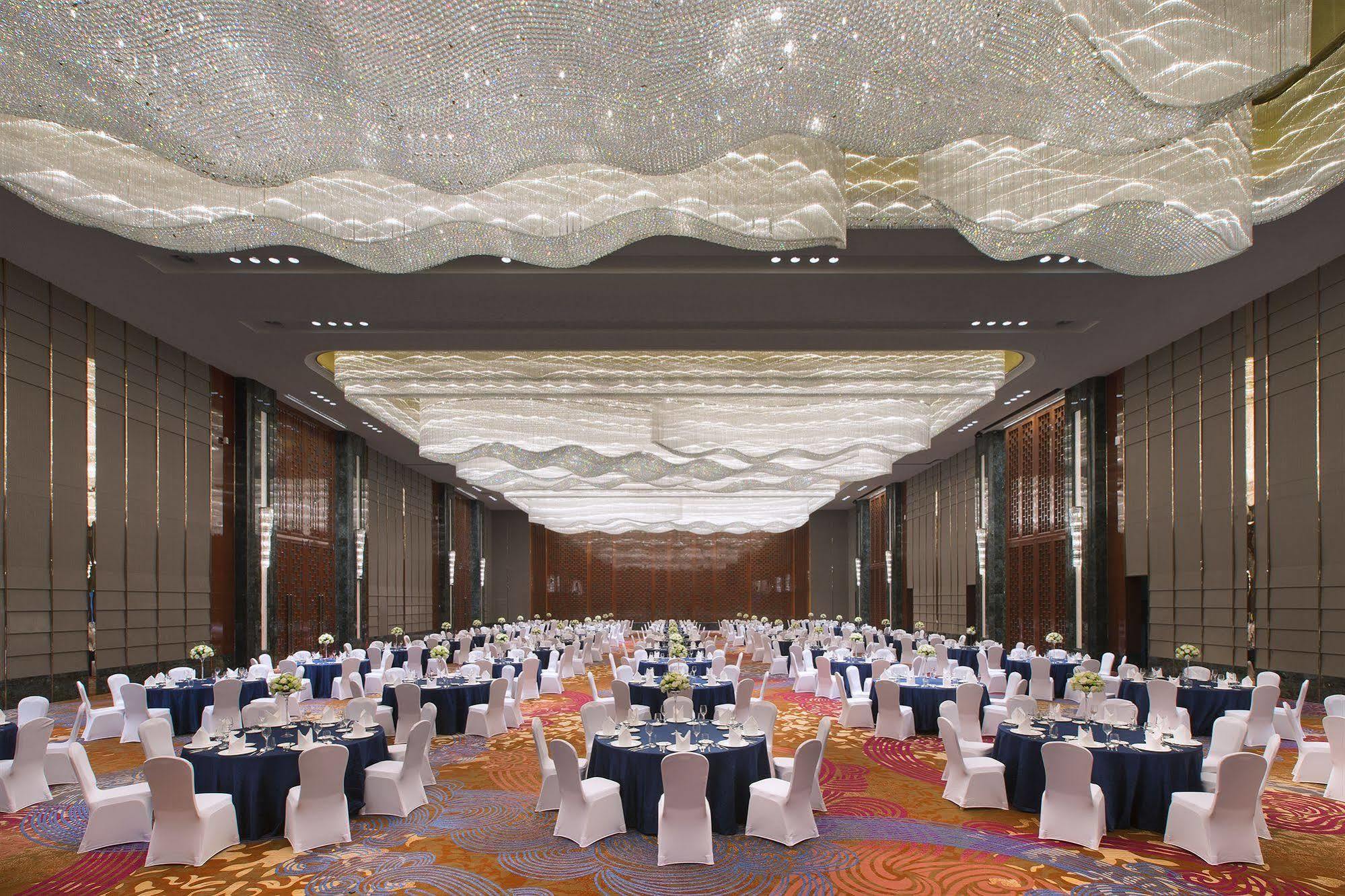 Wanda Vista Dongguan Hotel Донгуан Екстериор снимка