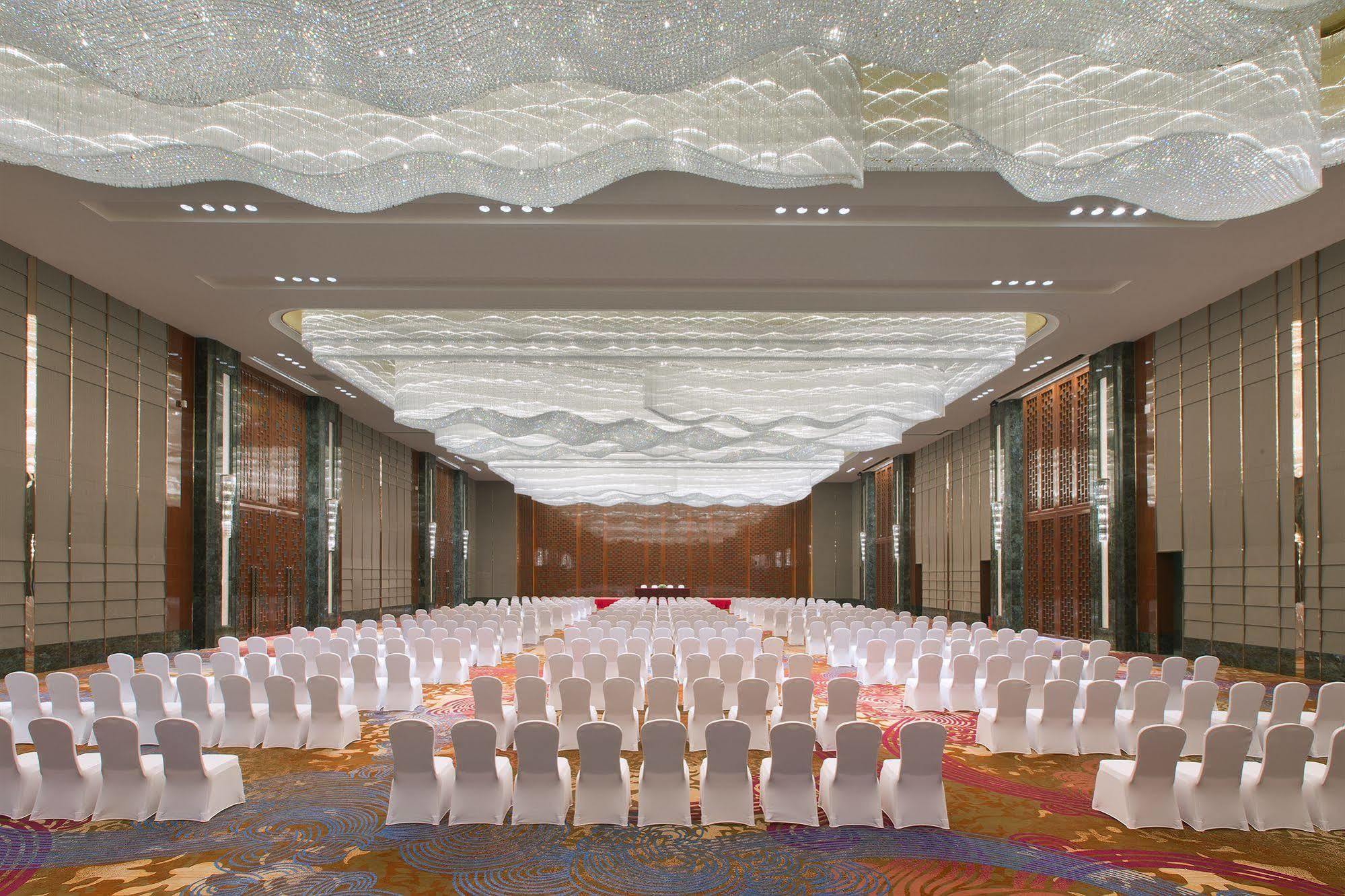Wanda Vista Dongguan Hotel Донгуан Екстериор снимка